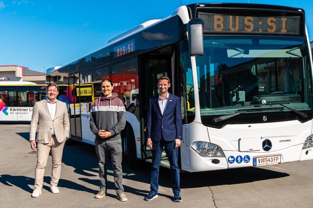 Bürgermeister Günther Albel, Mobilitätsreferent Stadtrat Gerald Dobernig und Daniel Besic, stellvertretender Betriebsleiter bei Dr. Richard Kärnten (von links) | Foto: Stadt Villach/Karin Wernig