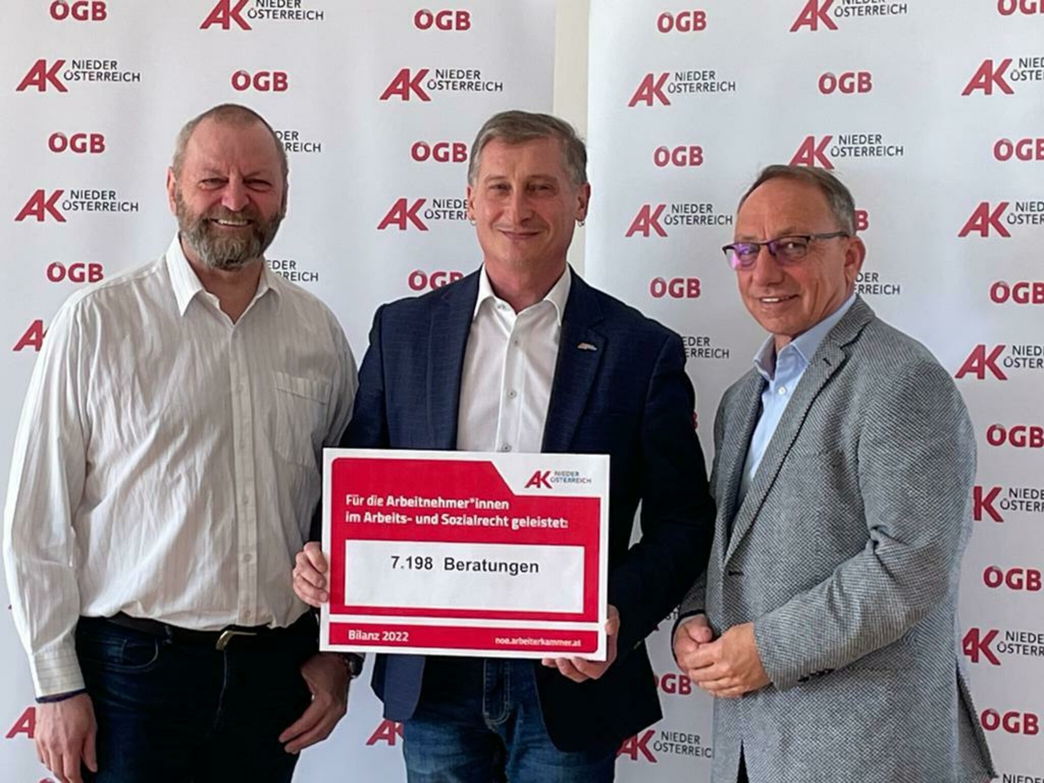 Horn: AK Horn erkämpft 47.500 € für Dienstnehmerin - Horn