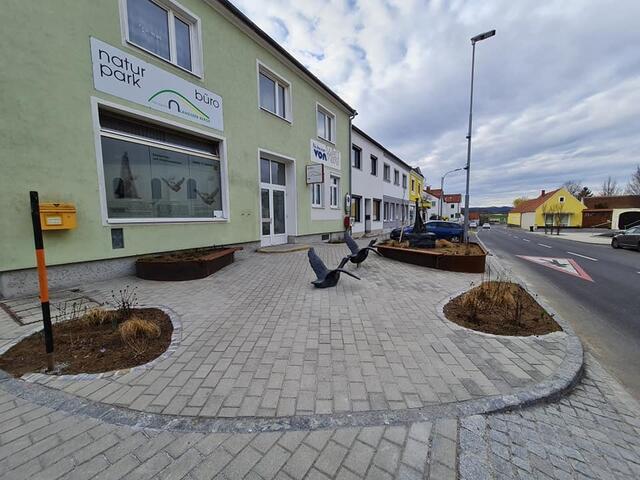 Der Gehsteig wurde zur Begegnungszone erweitert. | Foto: Otto Krcal