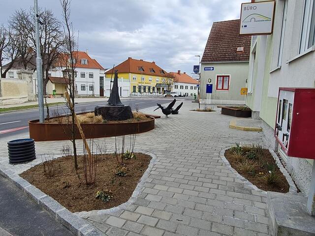 Begegnungszone mit neuen Grünflächen | Foto: Otto Krcal