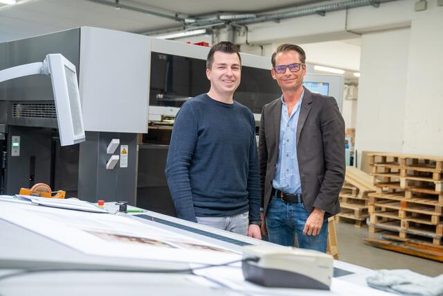 Auch nach der Firmenübergabe immer noch ein gutes Gespann: Günther Leitenbauer mit seinem Ex-Chef Matthäus Bachernegg. | Foto: Ekatarina Paller