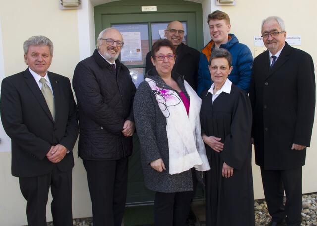 Kurator Herbert Glatz, Bischof i.R. Michael Bünker Pfarrer Sieglinde Pfänder, Pfarrer Gerhard Harkam, Lektorin Andrea Postmann, Superintendent i.R. Manfred Koch beim Festgottesdienst 240 Jahre Evang. Kirche in Stadtschlaining.