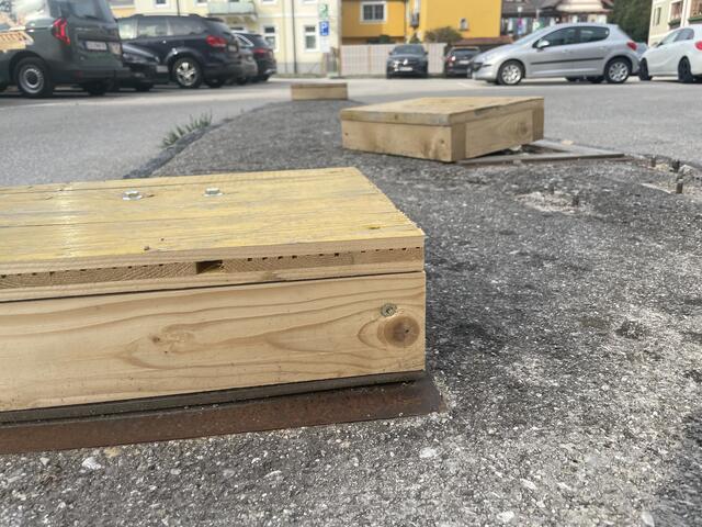 Aktuell gibt es auch auf dem – normalerweise – beschrankten Parkplatz nahe des Kongress- und Theaterhauses keine Schrankenanlage. | Foto: BRS/Gratzer