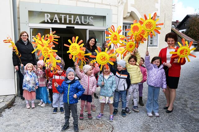 Gföhler Kindergartenkinder besuchten die Bürgermeisterin Ludmilla Etzenberger. | Foto: Stadtgemeinde Gföhl