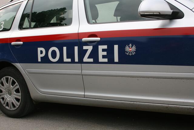Dank eines aufmerksamen Filialleiters und seinem Mitarbeiter konnte die Kremser Polizei eine gewerbsmäßige Ladendiebin festnehmen. | Foto: Necker