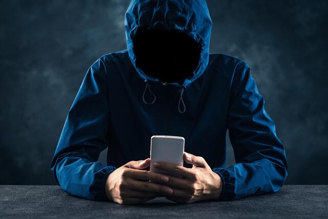 RTR-Geschäfstführer Klaus M. Steinmaurer empfiehlt eine gesunde Menge an Misstrauen und die verdächtigen Telefonate zu melden. | Foto: stock.adobe.com/at/beeboys 