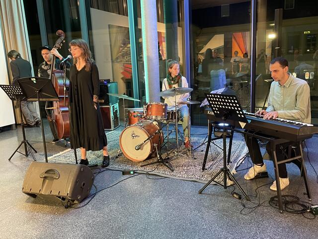 Die musikalische Umrahmung kam von Valdis and Friends. | Foto: RegionalMedien Steiermark/Hofmüller