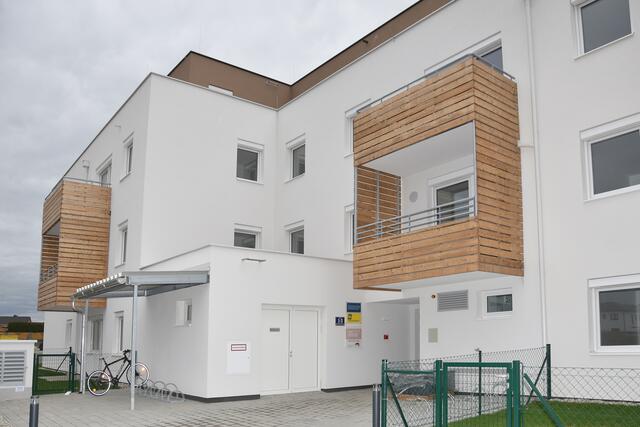 28 geförderte Mietwohnungen mit Kaufoption wurden von der MöGen im Generationendorf Gerasdorf errichtet. | Foto: MöGen