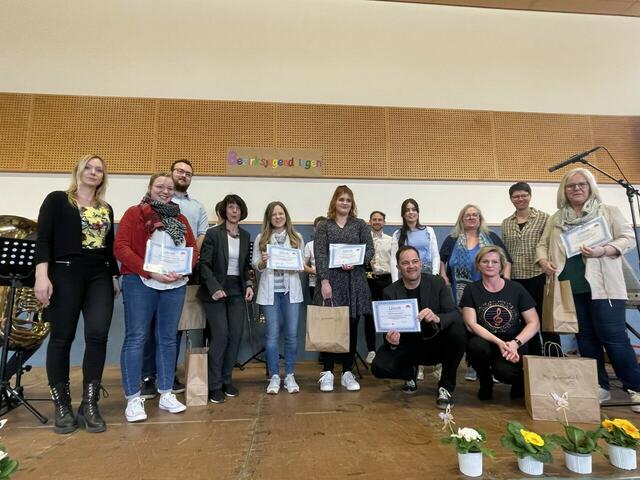 Die verantwortlichen Chorleiterinnen und Chorleiter. | Foto: Mittelschule Jennersdorf