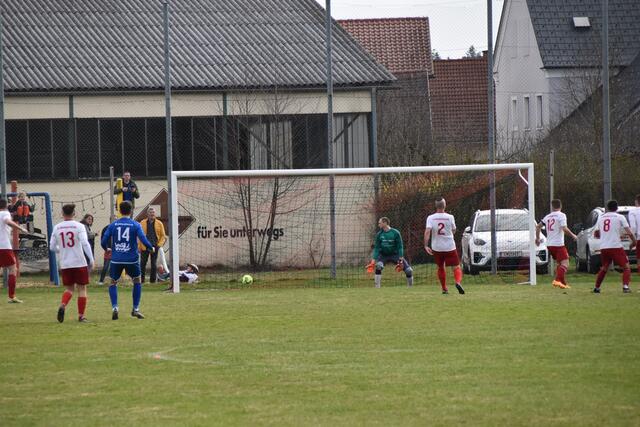 Der Ball ist wieder im Netz und Patrick Buchegger hat erneut das Nachsehen. | Foto: Michael Strini