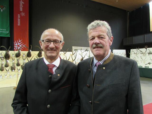 LH Anton Mattle mit BH Markus Maaß bei der Trophäenschau in St. Anton. 