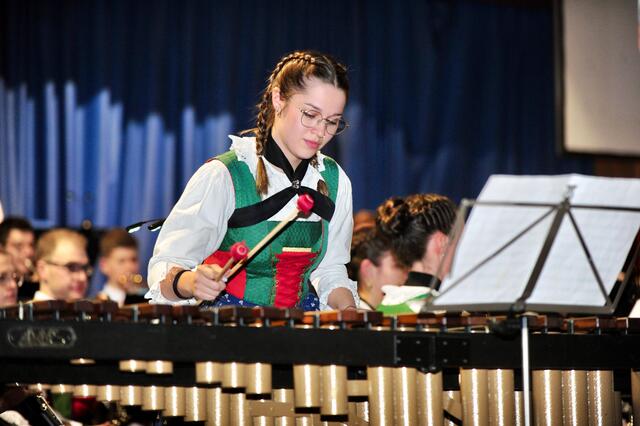 So cool: Nadine Anich und ihre Schlagwerkkunst. | Foto: Hassl