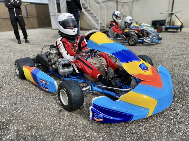 Simon Mayer will auch heuer im Kartsport alles geben. Er sucht allerdings Sponsoren, um auch an größeren Bewerben teilnehmen zu können. | Foto: privat