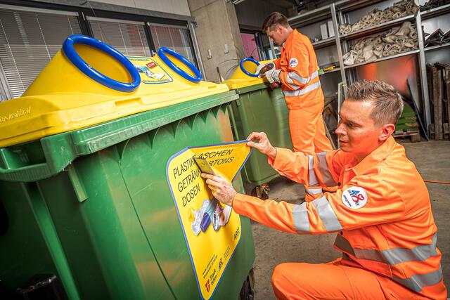Die SPÖ will in einem Pilotprojekt Gelbe Tonnen in Wiedner Wohnhäusern aufstellen.  | Foto: Christian Houdek/MA 48
