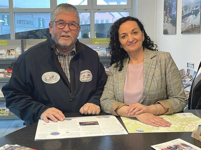 Vizebürgermeister Ino Bodner, Obmann des Fischereiverbandes Millstätter See und Sabine Egger, Mitarbeiterin im Tourismusbüro Seeboden | Foto: Ino Bodner