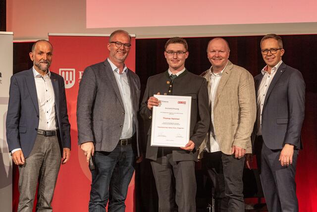 Auszeichnung für Thomas Hammer (Fleischerei Karl Heinz Fürst) | Foto: Erwin Pils
