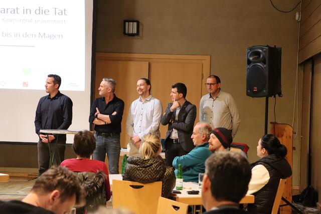 Die weiteren Bürgermeister der Klimagemeinden: Mathias Schranz (Kauns), Christian Kalsberger (Kaunertal), Vizebgm. Daniel Gigele (Faggen), Alexander Jäger (Fließ) und Peter Moritz (Kaunerberg) (von links) | Foto: Elisabeth Neuner