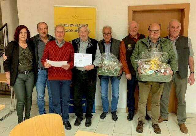 Die Gewinner des Preiswattens freuten sich über die Preise.  | Foto: Atelier/Galerie Aktrice