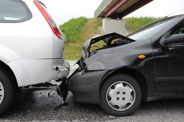 Alkolenker verursachte Unfall auf der Packer Straße. (Symbolfoto) | Foto: stock.adobe.com/at/benjaminnolte