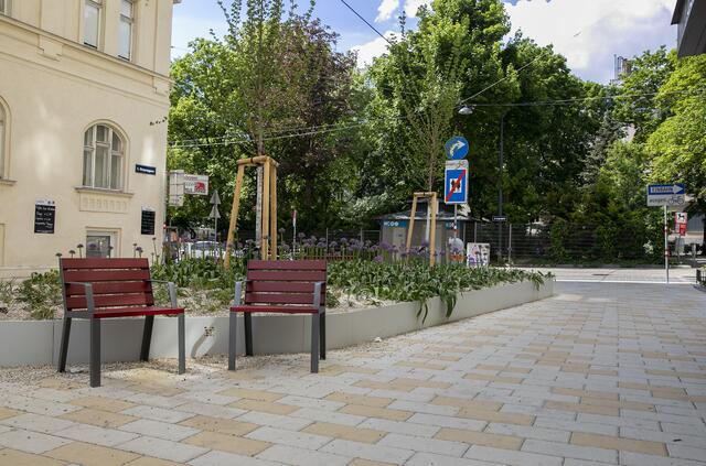 Die Königsegggasse zwischen Otto-Bauer-Gasse und Schmalzhoftempelpark wurde bereits 2019 umgestaltet.  | Foto: BV6