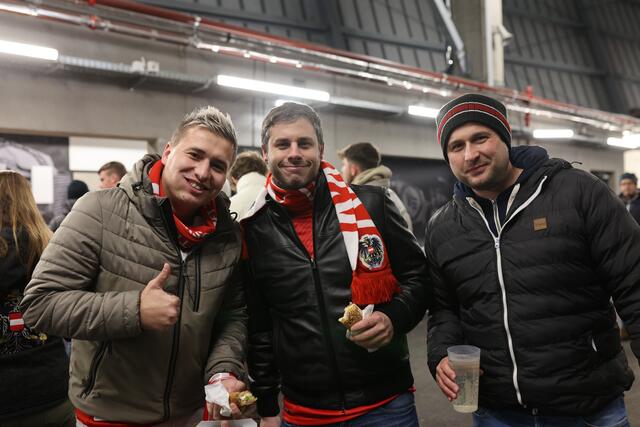 Patrick Reichel und Armin Forsthuber waren von der Stimmung mehr als angetan. | Foto: Reischl