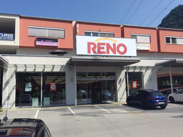 Der Schuhriese RENO ist pleite - die Wiener Filiale ist zum Glück nicht von einer Schließung betroffen.
