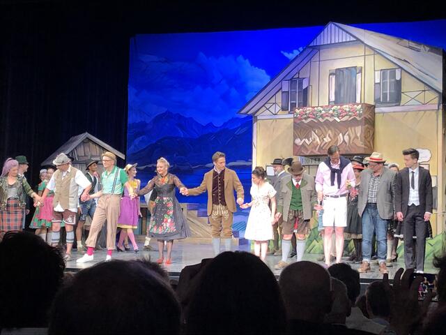 Der Piccolo außen rechts. | Foto: Stockmann