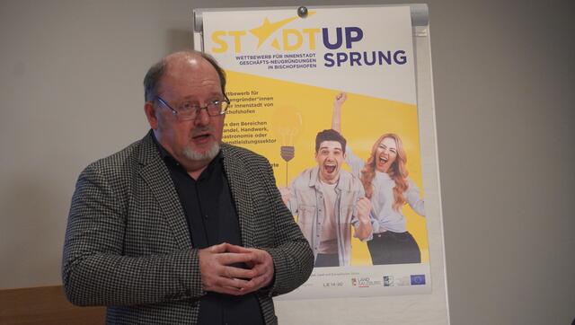 Roland Murauer von der Firma "Cima" berichtet aus seinen Erfahrungen, dass die meisten Bewerbungen erst gegen Ende der Frist eingereicht würden. | Foto: Felix Hallinger