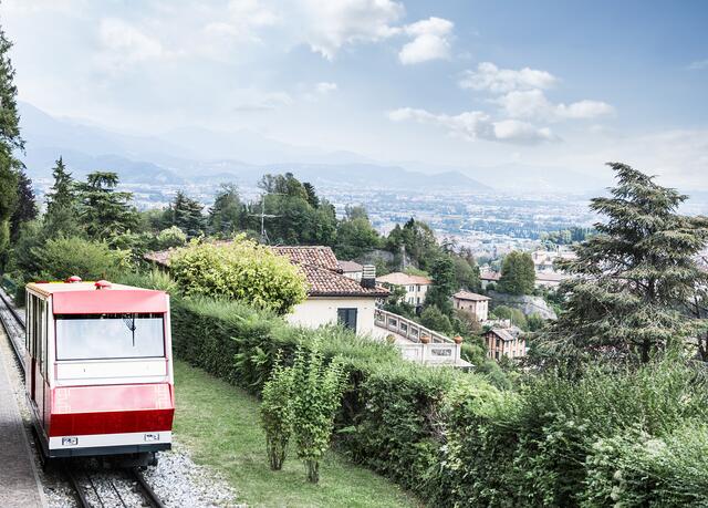 Altstadt-Seilbahn in Bergamo | Foto: inLombardia