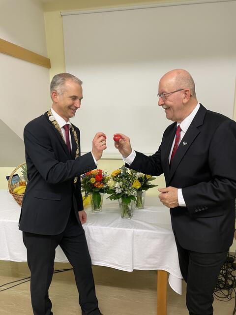 Vizebürgermeister Franz Gallhuber mit Bürgermeister Michael Strasser. | Foto: Foto: Martina Schweller