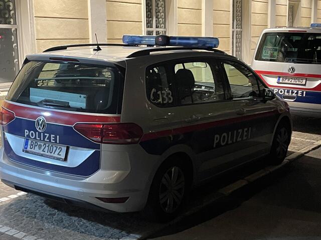 Die Polizei stand Samstagabend in Klagenfurt im Einsatz. | Foto: MeinBezirk.at/Symbolfoto