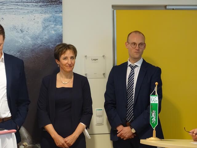 Pflegedirektorin Johanna Mandl und Betriebsdirektor Manfred Kocever. | Foto: RegionalMedien Steiermark/Barbara Vorraber