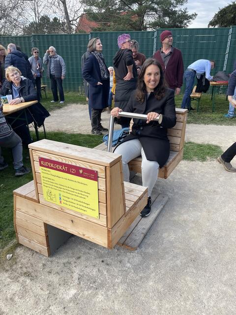 Vizebürgermeisterin von St. Andrä-Wördern, Ulli Fischer wird gleich im Park Aktiv. | Foto: Victoria Edlinger