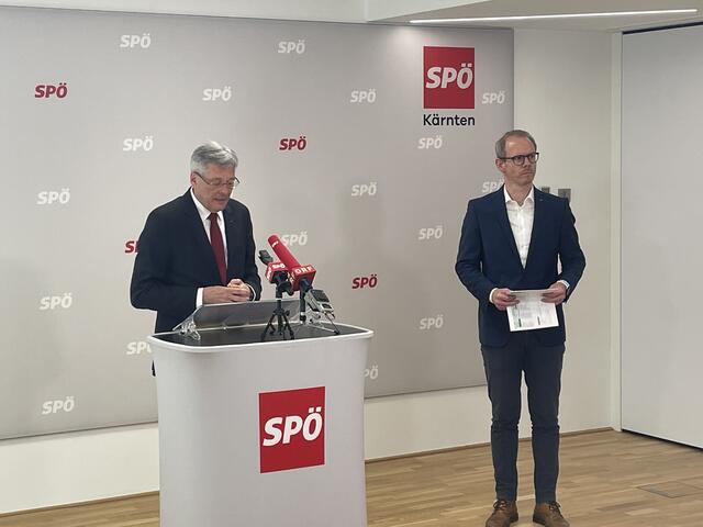 Peter Kaiser und Andreas Sucher bei der Pressekonferenz am Montag | Foto: MeinBezirk.at
