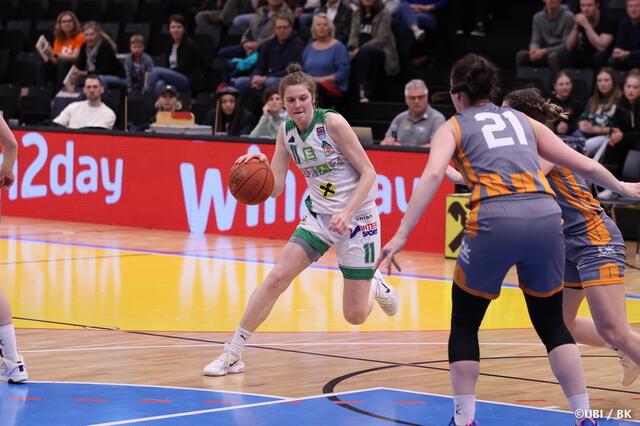 Klosterneuburgs Verteidigung schaffte es, die Top-Angreiferin der Grazerinnen, Camilla Neumann, perfekt aus dem Spiel zu nehmen.  | Foto: UBI / BK