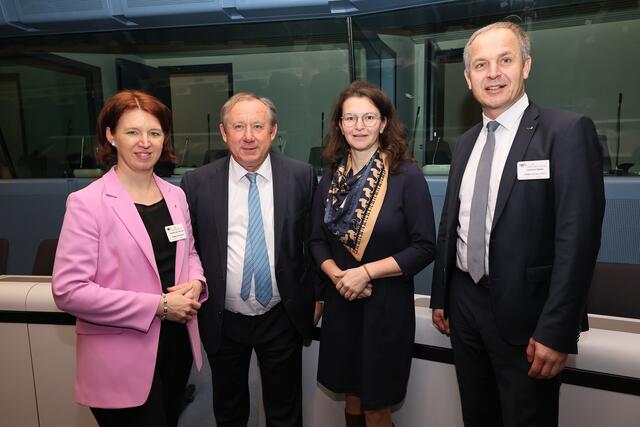 Michaela Langer-Weninger, Wolfgang Burtscher, Elisabeth Gneißl und Christian Mader (v.l.). | Foto: Helmut Klein