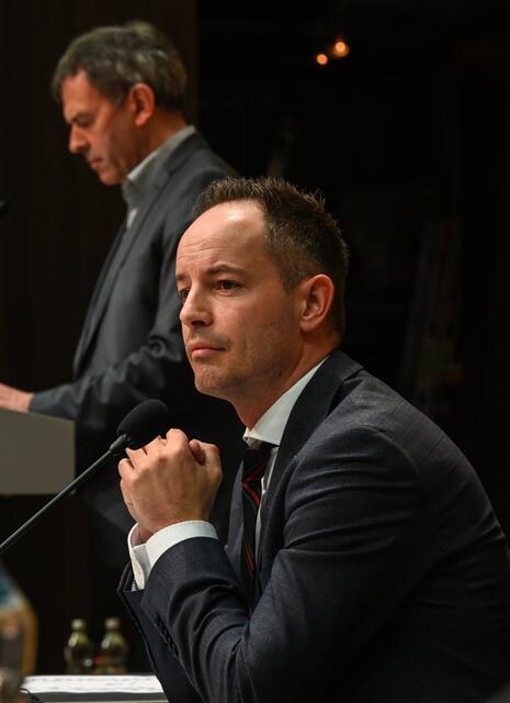FPÖ- Lassenberger spricht von einem "Bevölkerungsaustausch" in Innsbruck und erntet dafür Rassismusvorwürfe.  | Foto: zeitungsfoto.at