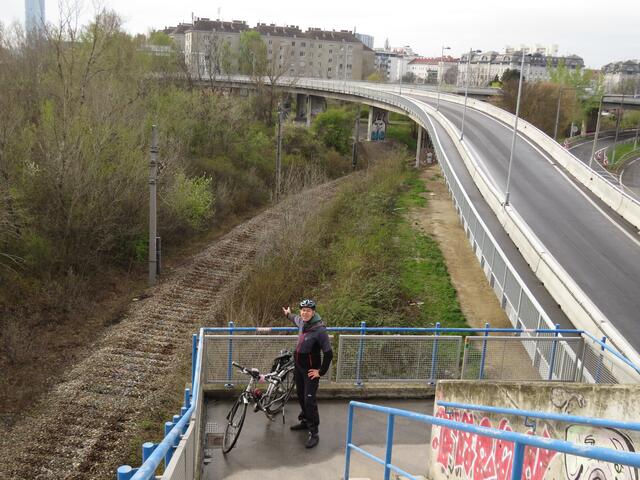 Geht es nach Rolf Nagel und der Radlobby Brigittenau, sollen die alten Gleise der Nordwestbahn zu einem Radhighway umfunktioniert werden. Laut Bezirk ist dies aber schon längst geplant.
 | Foto: Radlobby Brigitenau