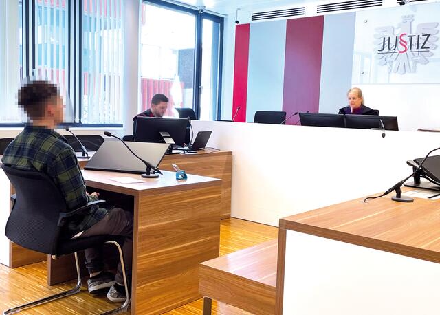 Der Angeklagte gab Drogen an Minderjährige weiter. | Foto: Heigl