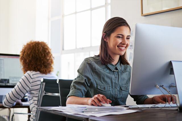 "Wie definiere ich meine Zielgruppe?", “Wie kann ich meinen Vertrieb gestalten?“, “Welche Marketingwerkzeuge kann ich bei kleinem Budget einsetzen?“ | Foto: PantherMedia - Peopleimages