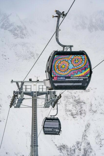 Die Promogondel mit dem Kunstwerk „Bunte Mandalas mal anders“ von Patricia Hütter | Foto: Ötztal Tourismus