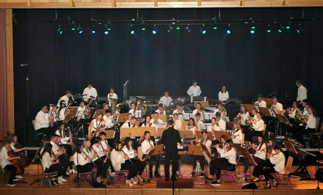 Das Orchester unter der Leitung von Klaus Mühlthaler wird am Mittwoch wieder bei "Let me entertain you Vol. 2" aufspielen. | Foto: Haslebner