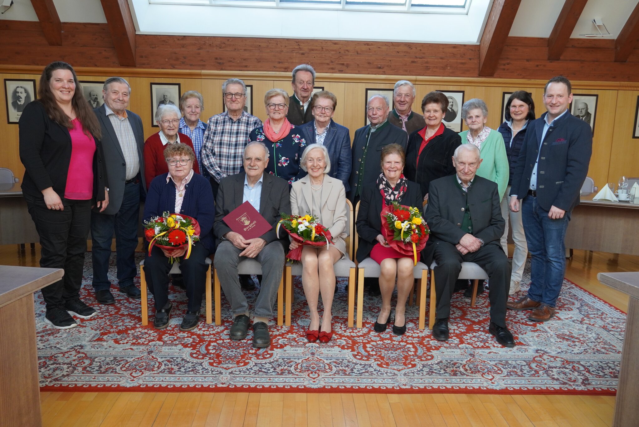 personalia-die-purgstaller-begl-ckw-nschten-ihre-jubilare-im-rathaus