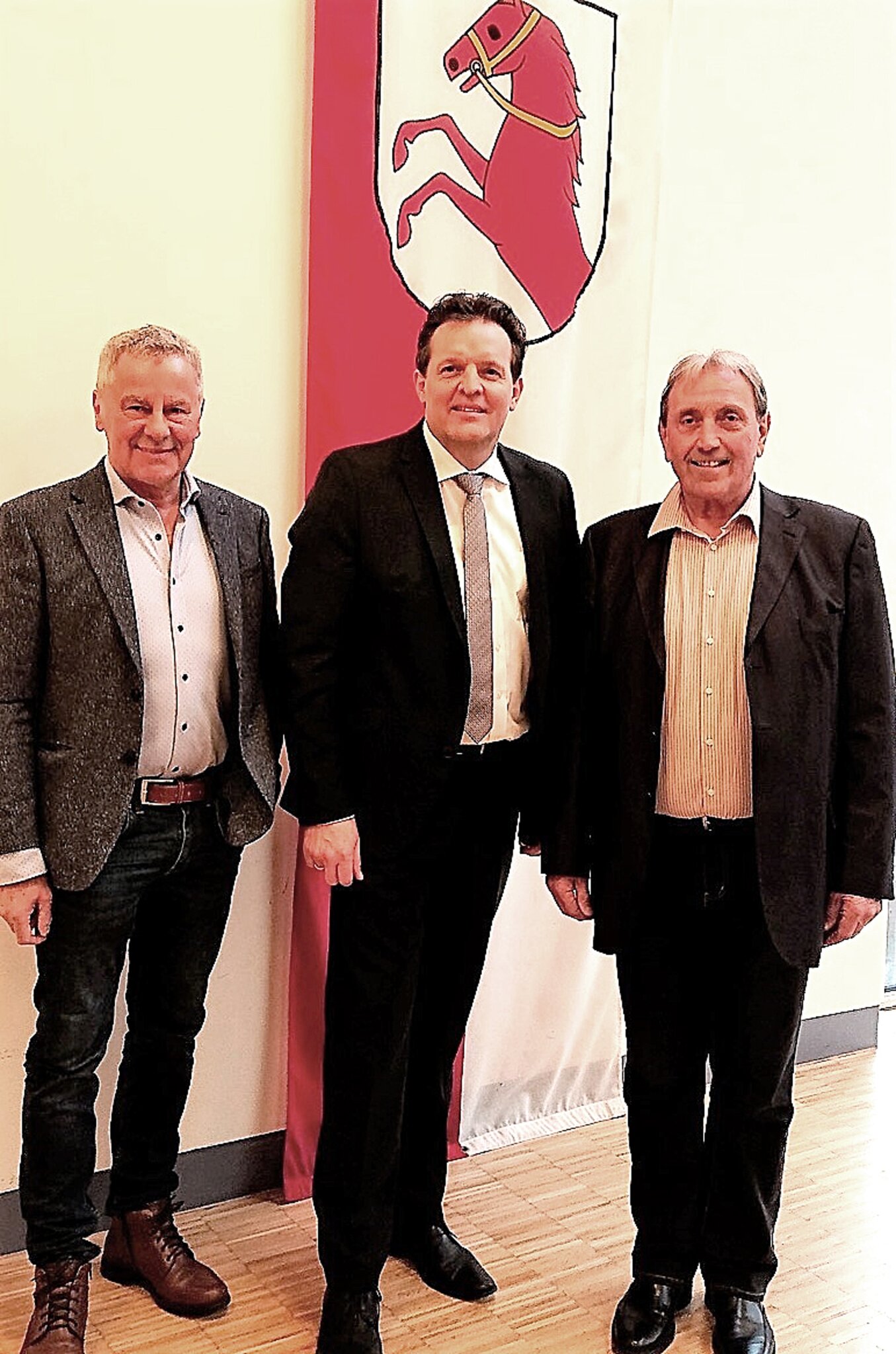 LR Zumtobel Regionalbahn und barrierefreier Bahnhof Völs voll im Plan