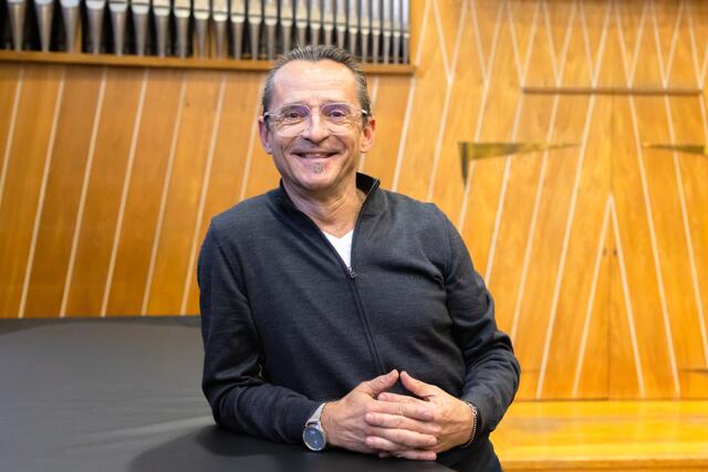 Menschen für die Musik zu begeistern, ist das Ziel von Musiker und Pädagoge Reinhard Uhl. | Foto: Konstantinov