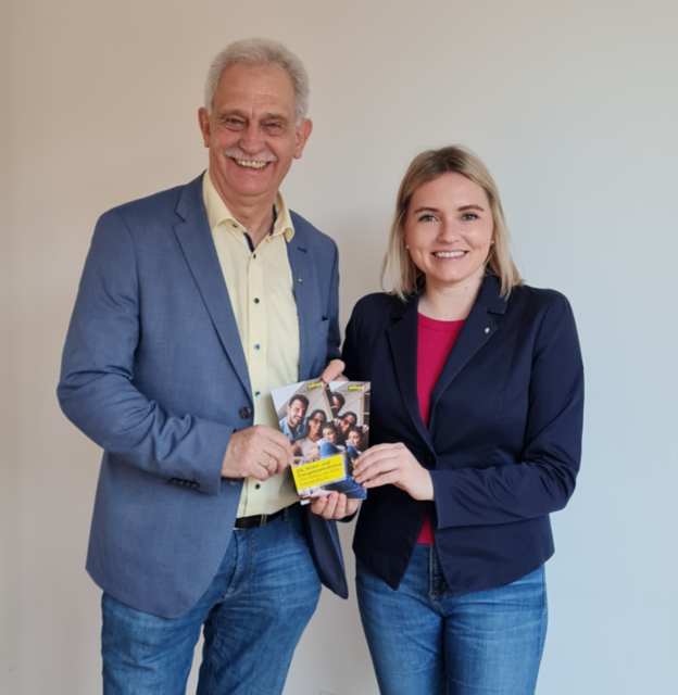 Landtagsabgeordneter Peter Oberlehner und Landtagsabgeordnete Astrid Zehetmair. | Foto: OÖVP Bezirk Eferding