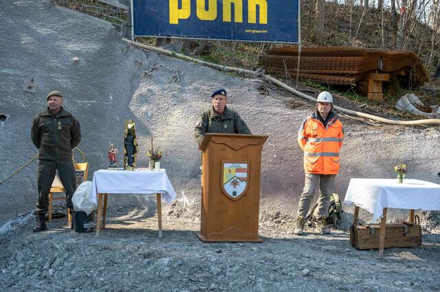 Gottfried Schwarzenbacher bei seiner Ansprache. | Foto: Bundesheer/Unterbuchberge
