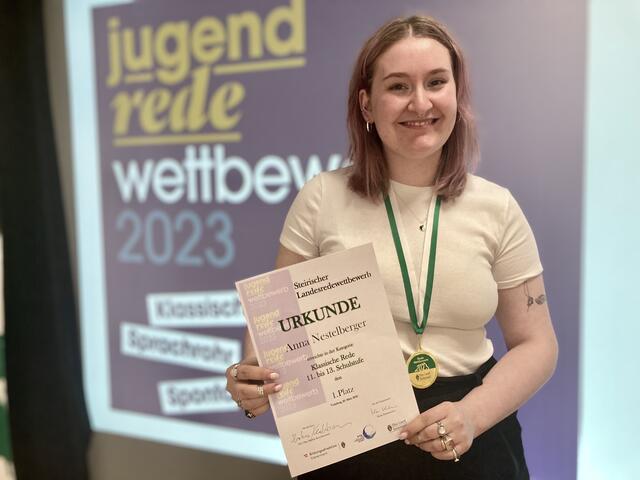 Anna Nestelberger vom Borg Feldbach triumphierte beim landesweiten Redewettbewerb in Voitsberg. | Foto: BRG/BORG Feldbach