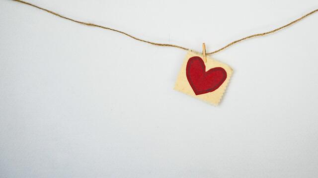 Die rechtzeitige Behandlung von Herzklappenerkrankungen kann eine klare Erfolgsgeschichte für Gesundheit im Alter sein, betont Prof. Hengstenberg. | Foto:  Debby Hudson/Unsplash
