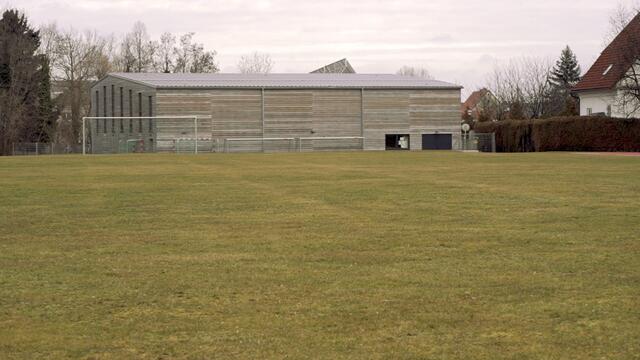 Die 2018 neu errichtete Turnerschaftshalle ist das moderne Herzstück der Anlage. | Foto: RegionalMedien Steiermark